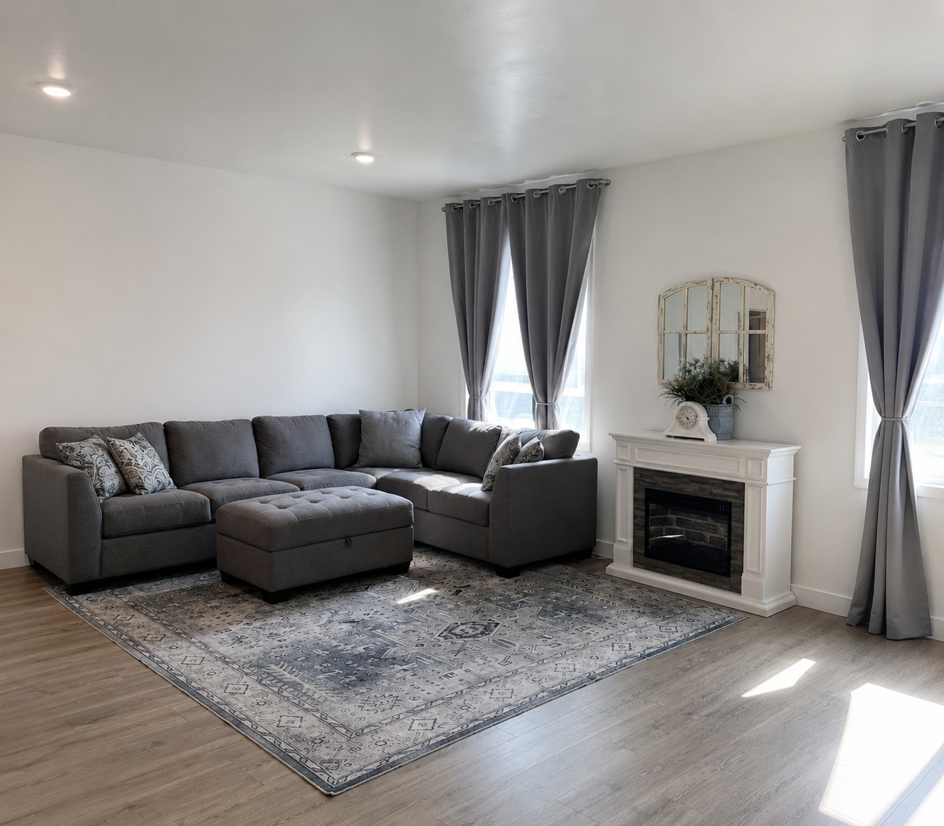 EAGLE POINT TOWNHOMES - Residential
