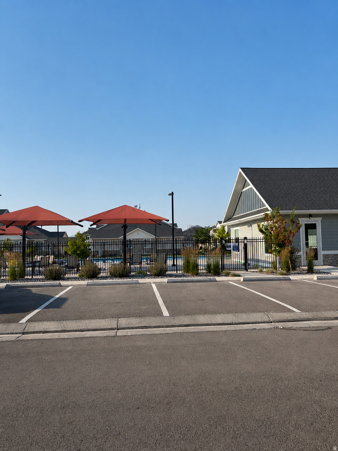 EAGLE POINT TOWNHOMES - Residential