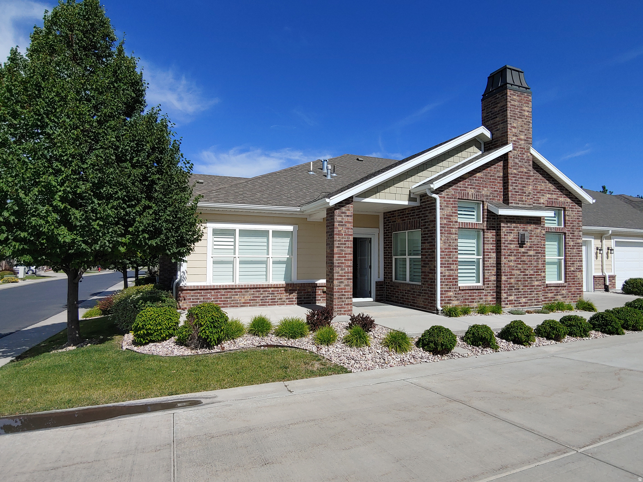 Beautiful 55+ COMMUNITY  Single level living in the desirable quiet SW section of Harvest Villas, close to the Club house, gym & pool.  With The District shopping close by.   Vaulted ceilings, large rooms, tons of storage, add to the comfort and ease of living here.   Square footage figures are provided as a courtesy estimate only and were obtained from  County tax records.  Buyer & buyers agent are advised to obtain an independent measurement and verify all info.