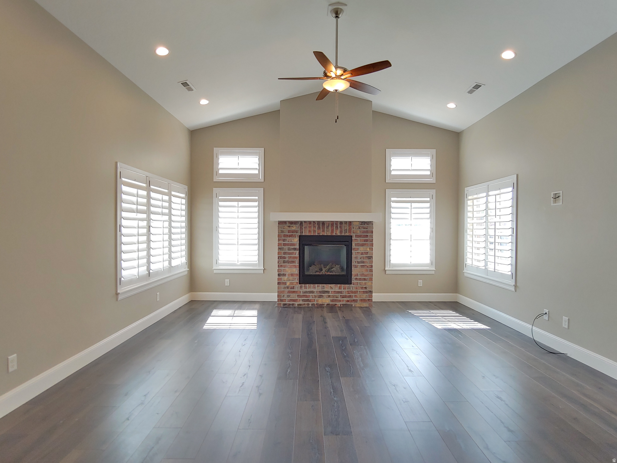 HARVEST CROSSING VILLAS - Residential