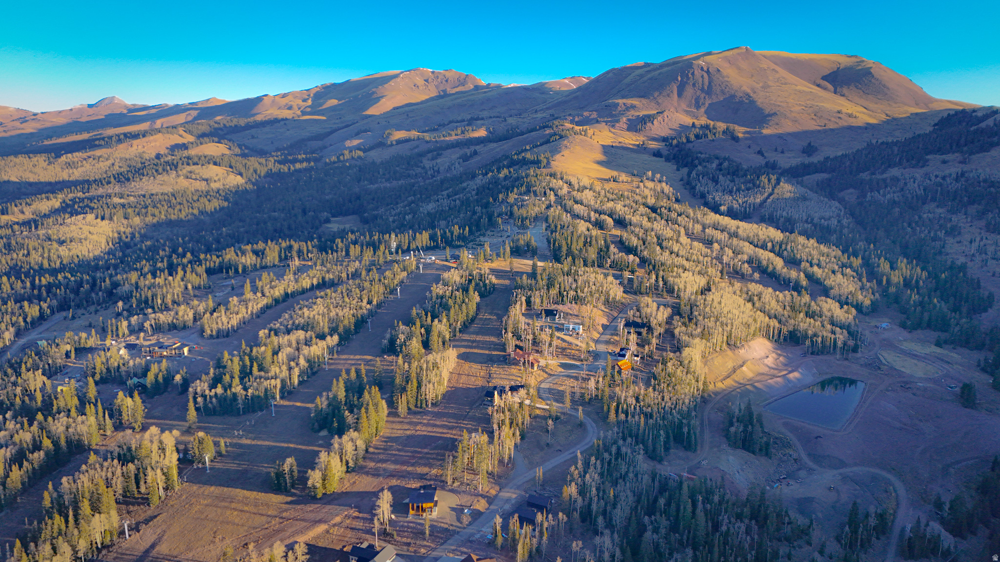 ASPEN CREST - Land