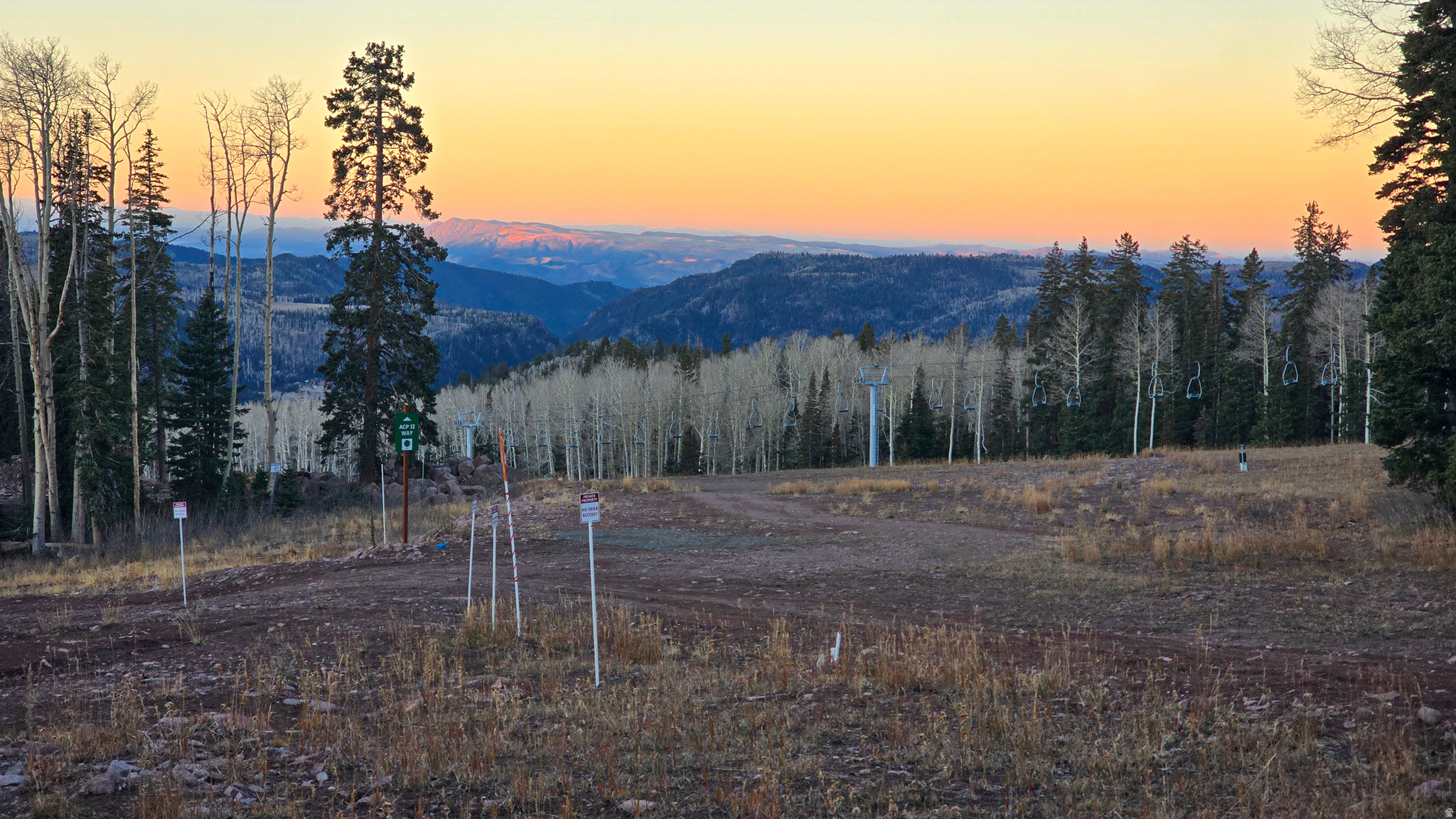 ASPEN CREST - Land