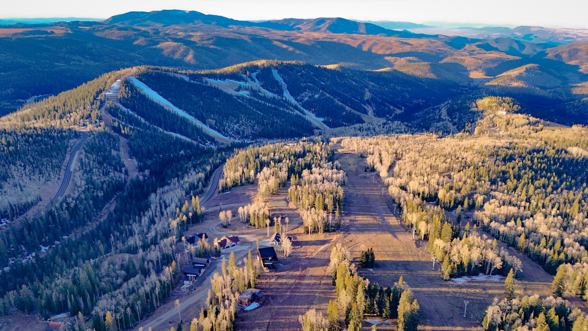 ASPEN CREST - Land