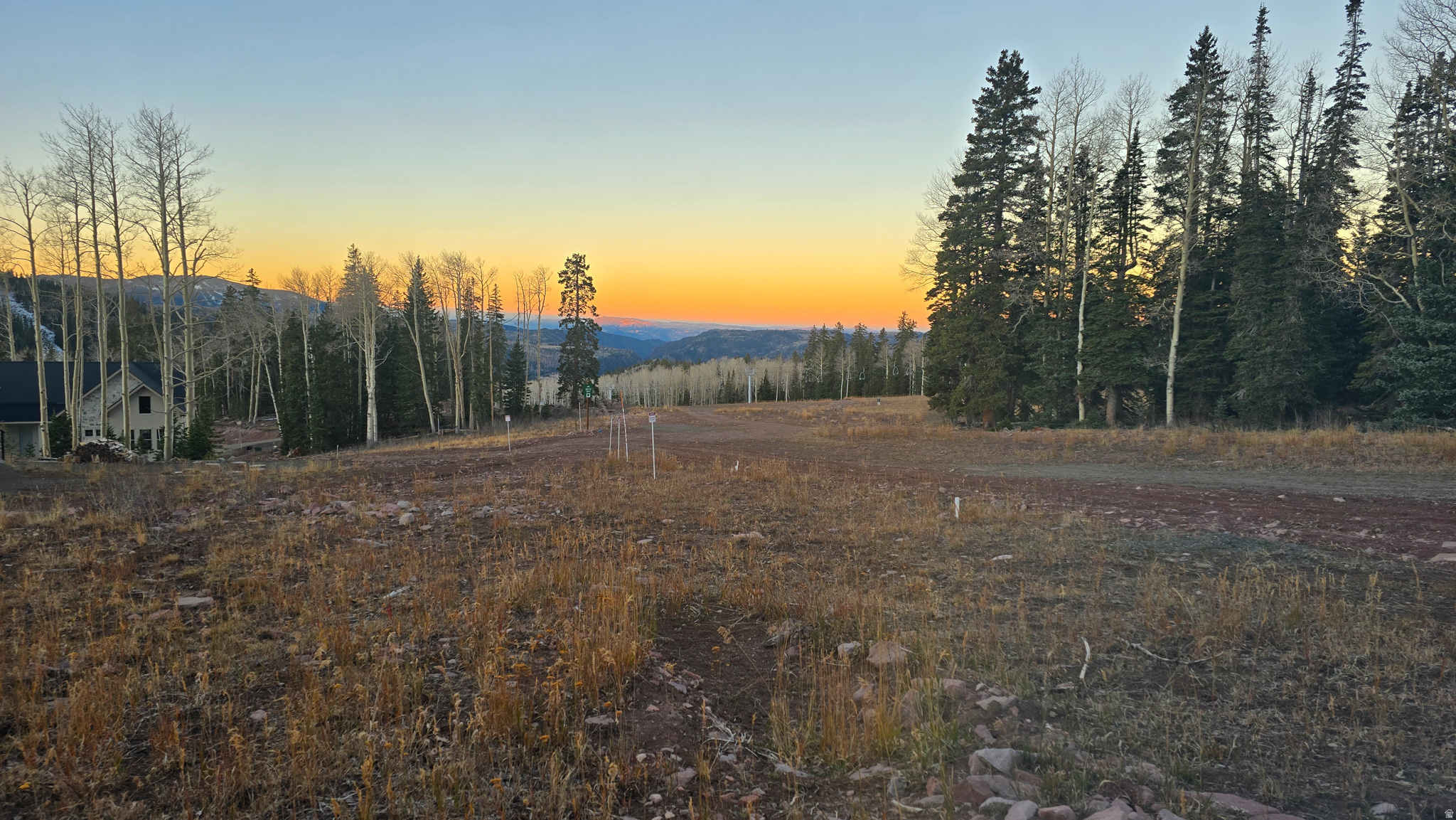ASPEN CREST - Land