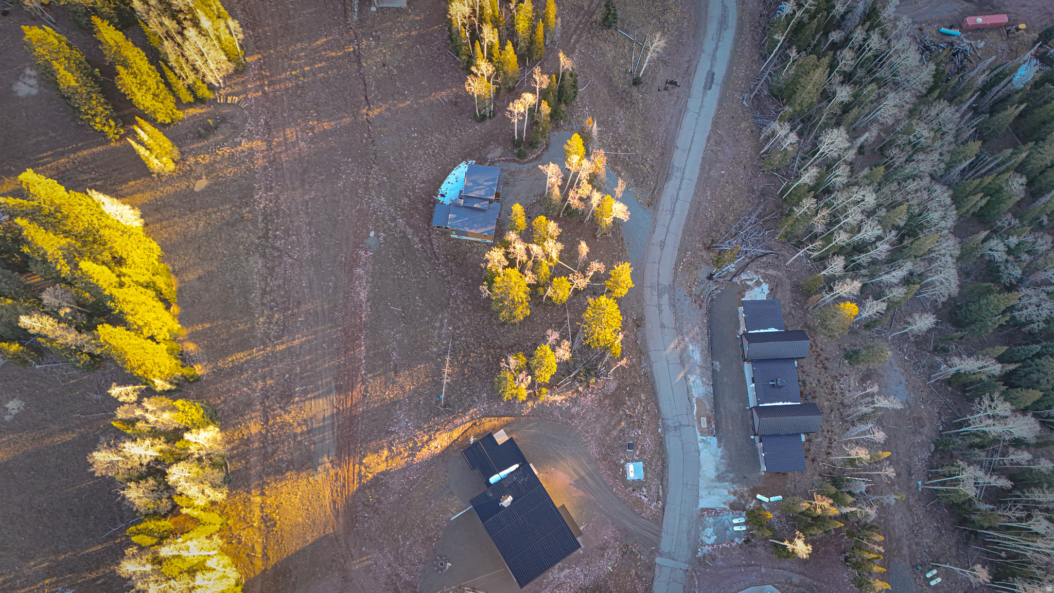 ASPEN CREST - Land