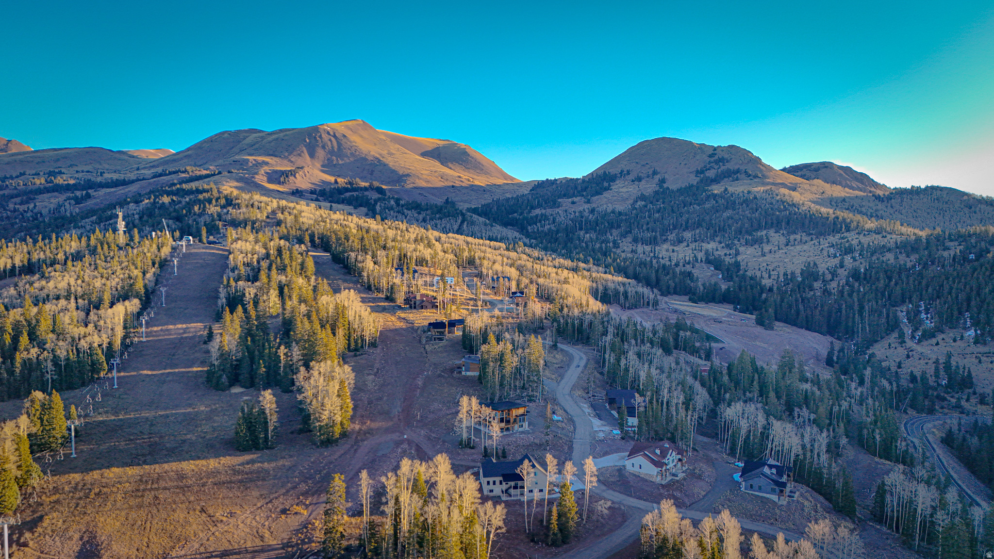 ASPEN CREST - Land