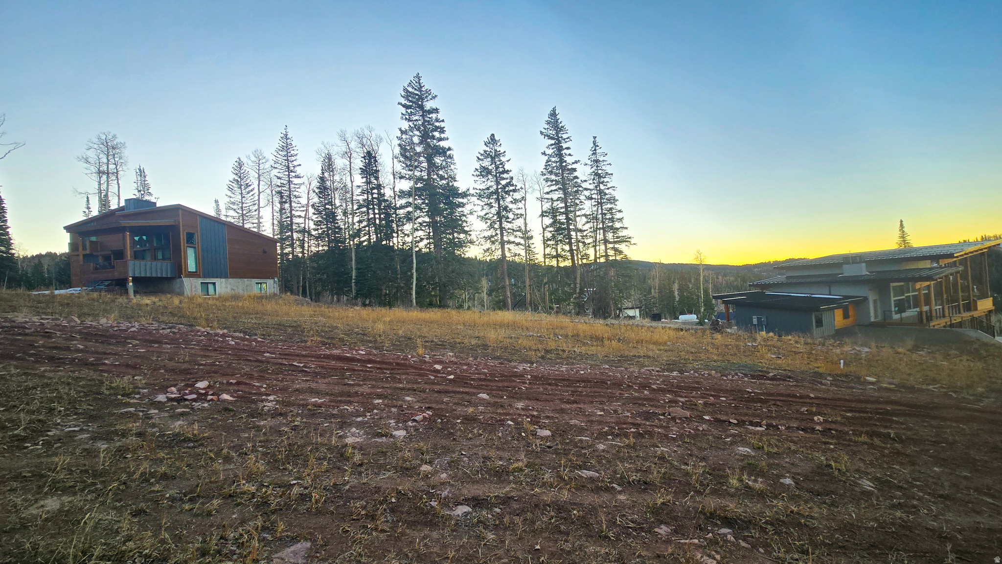 ASPEN CREST - Land