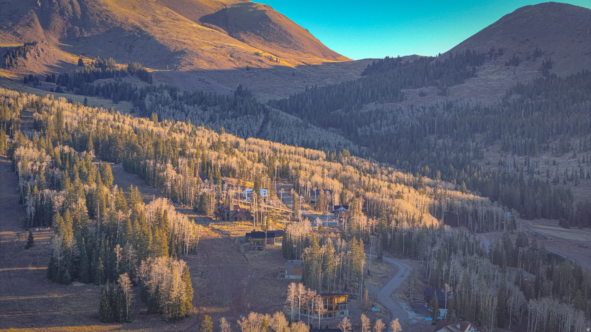 ASPEN CREST - Land