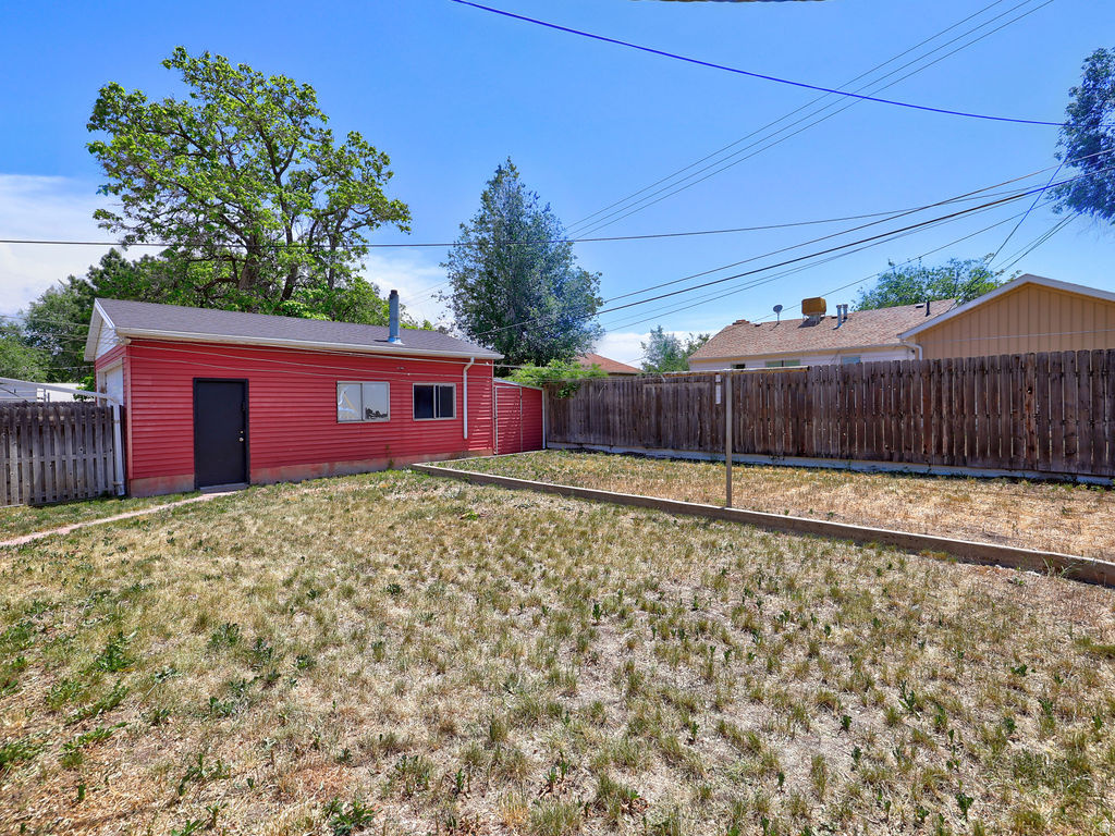 KEARNS TOWNSITE - Residential
