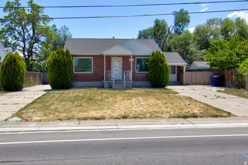 KEARNS TOWNSITE - Residential