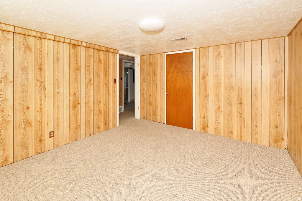 KEARNS TOWNSITE - Residential