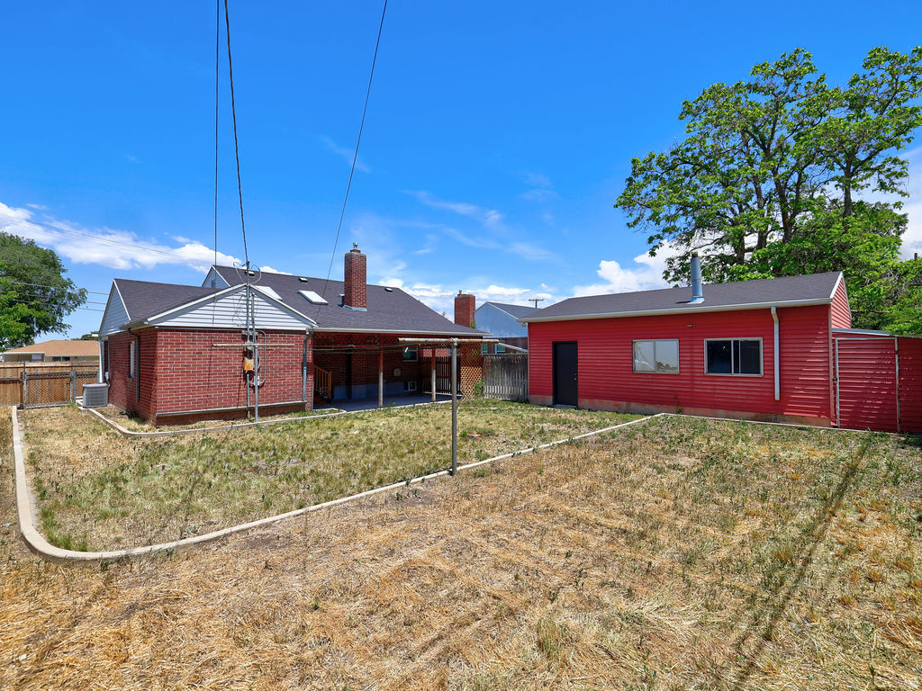 KEARNS TOWNSITE - Residential