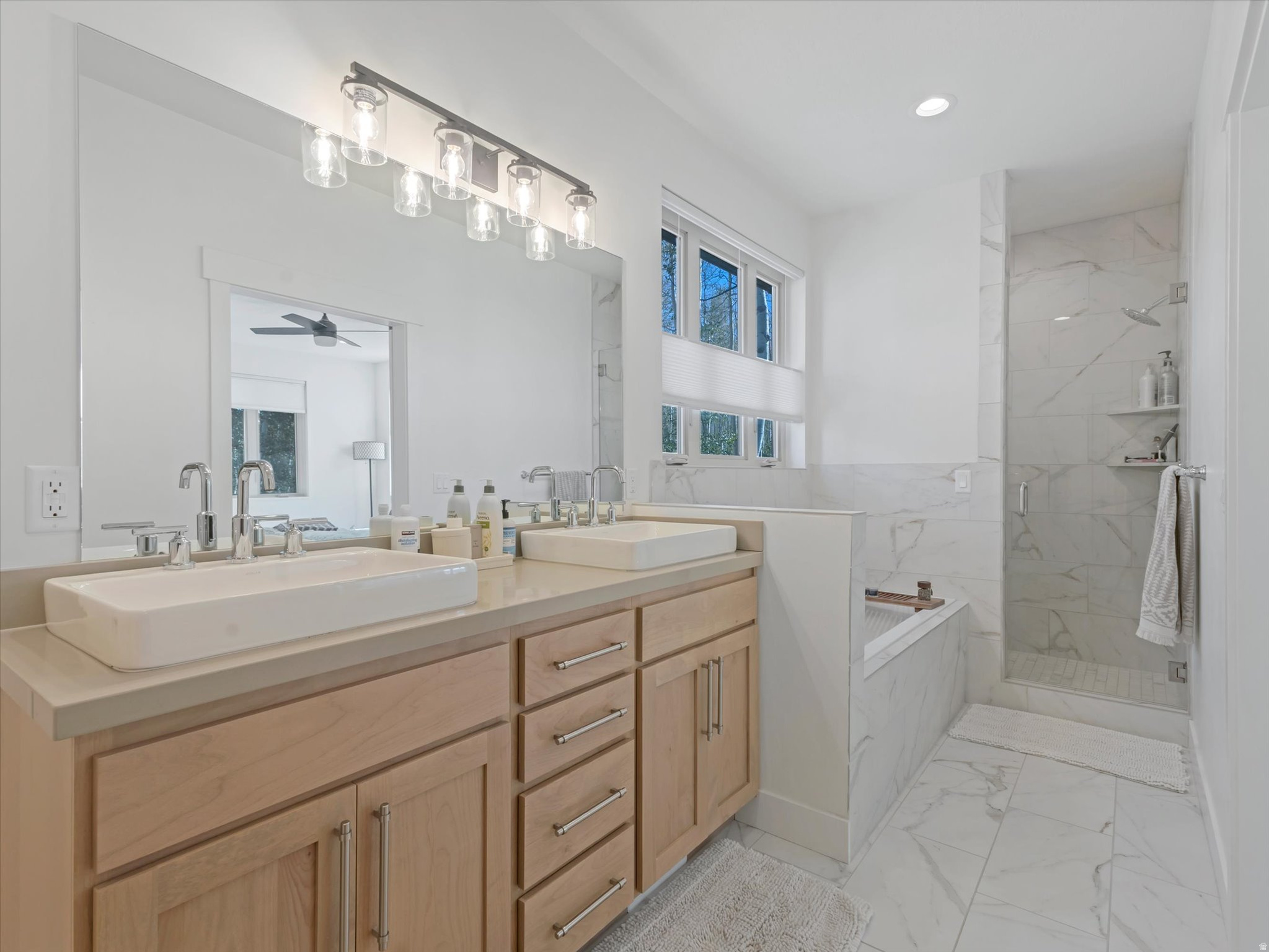 TIMBER LAKES - Residential