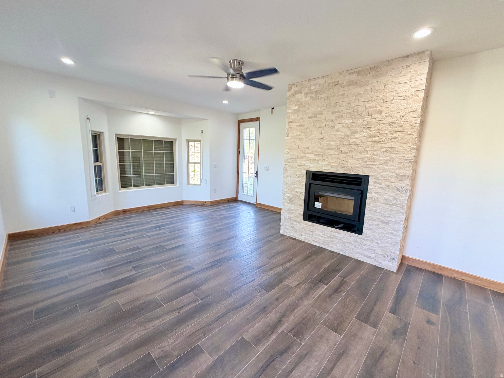 PAUNSAUGUNT CLIFFS PHASE NO 3 SUBDIVISIO - Residential