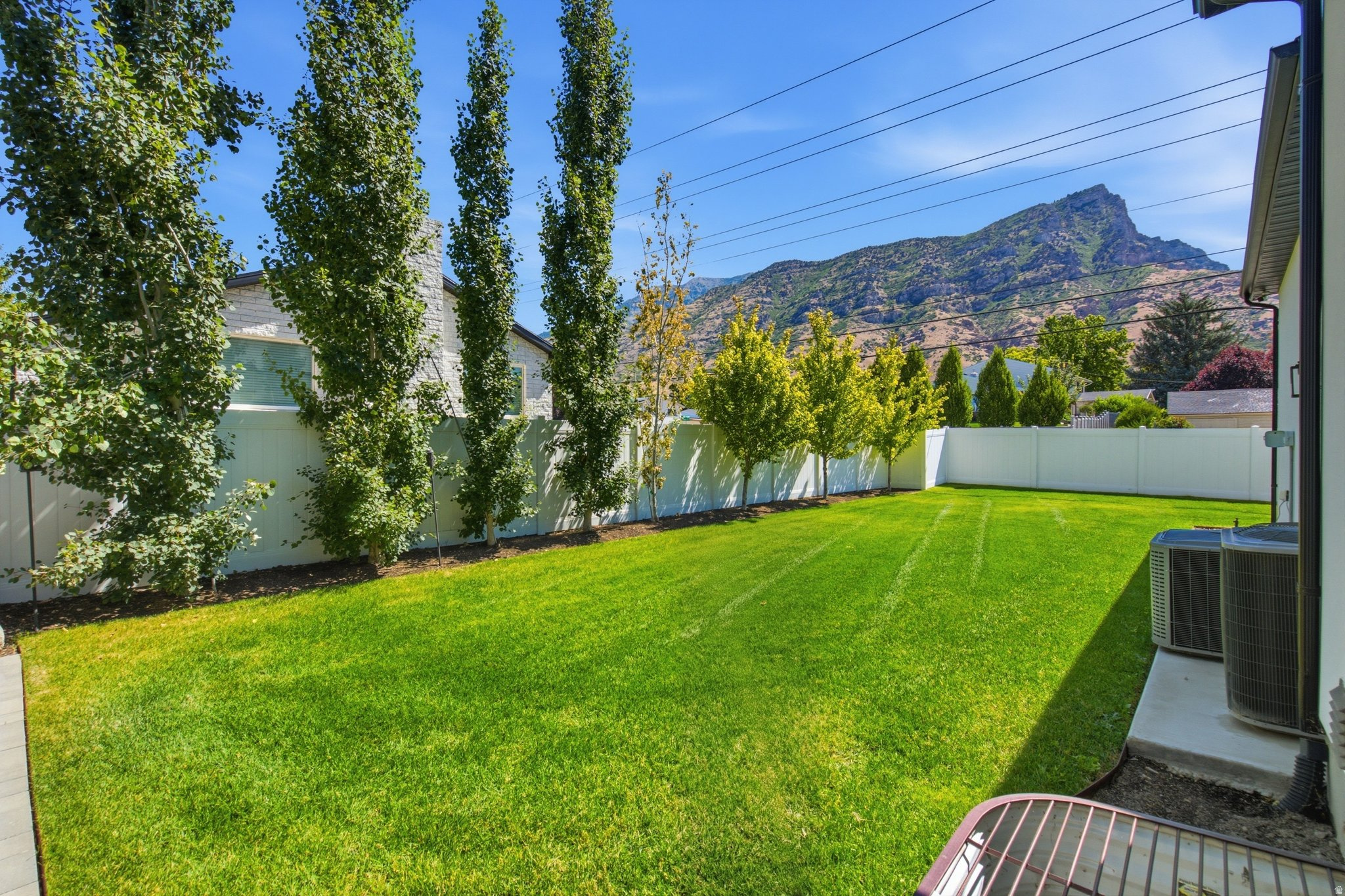 DAVIS - Residential