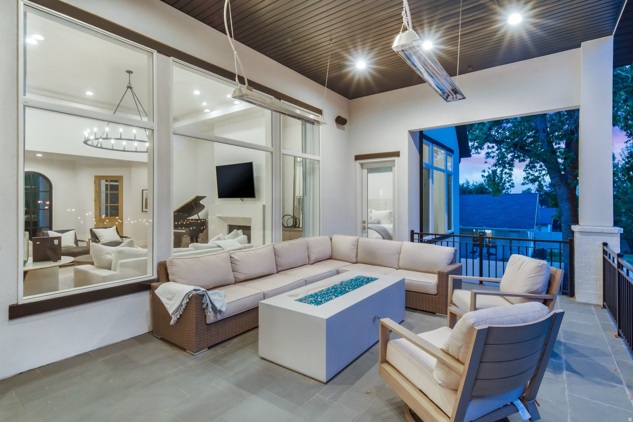 DAVIS - Residential