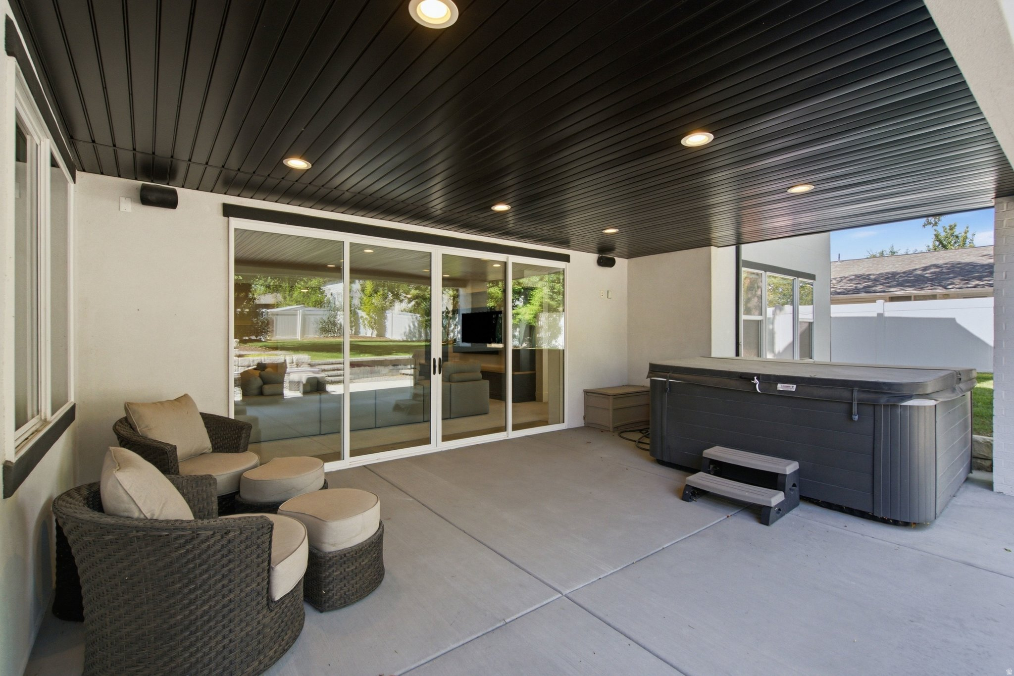 DAVIS - Residential