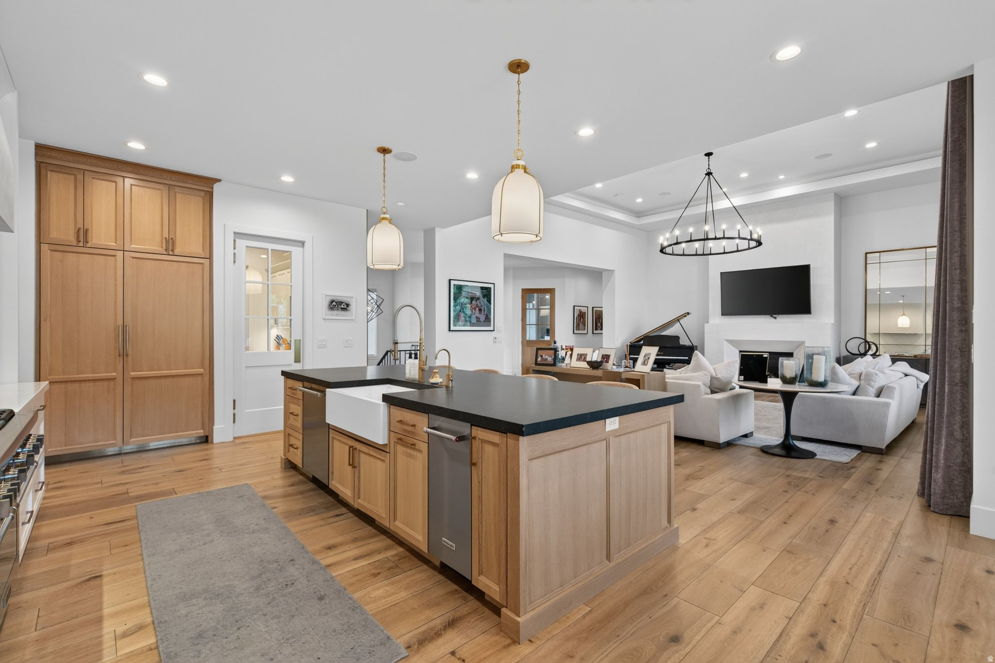 DAVIS - Residential