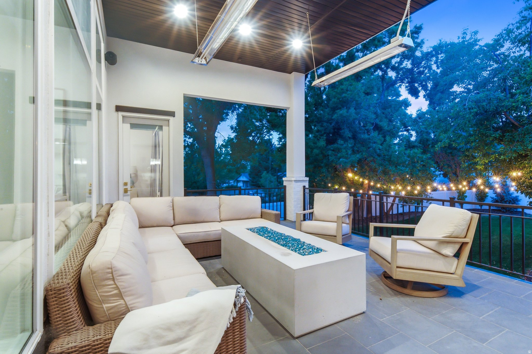DAVIS - Residential