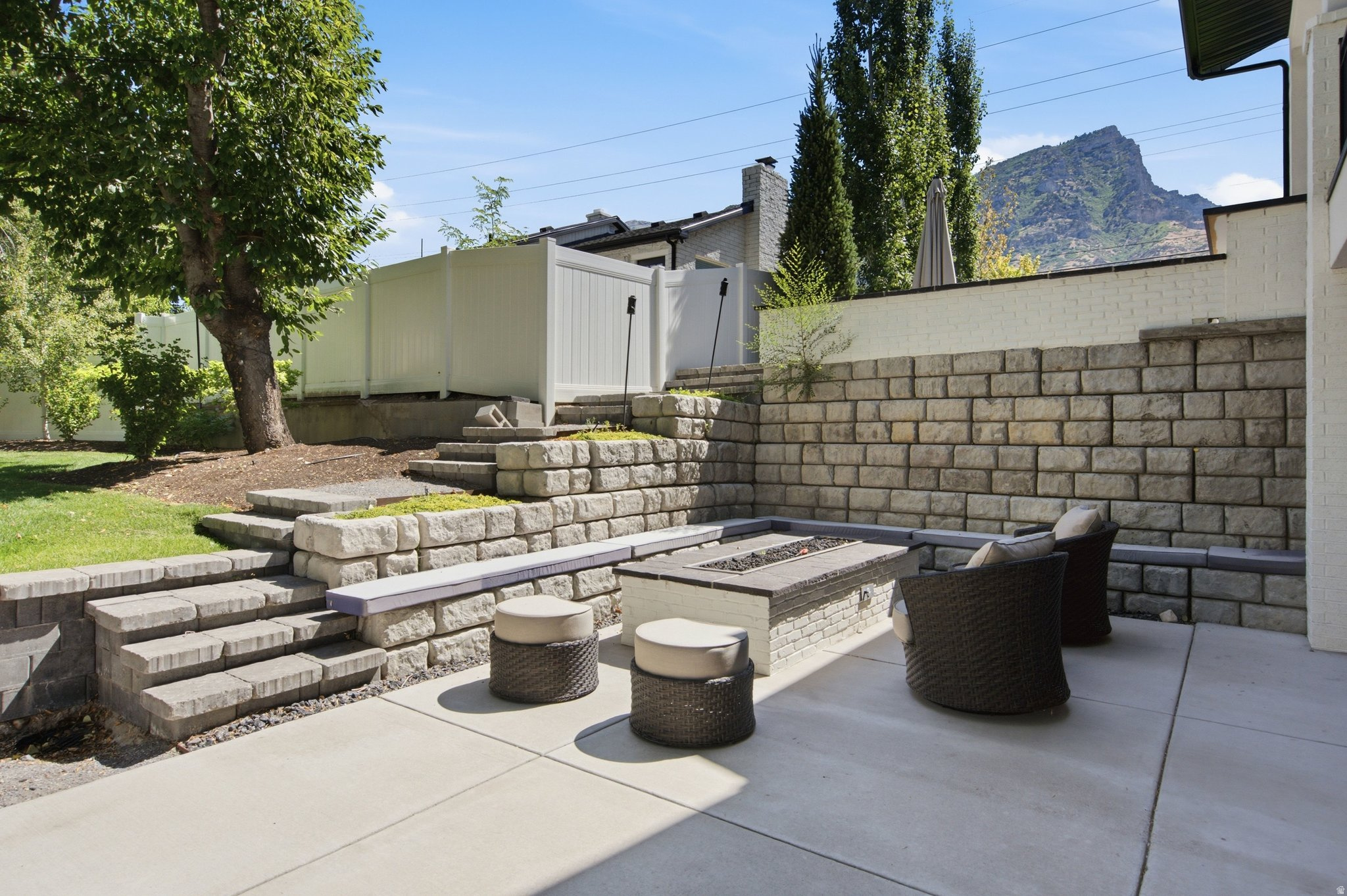 DAVIS - Residential