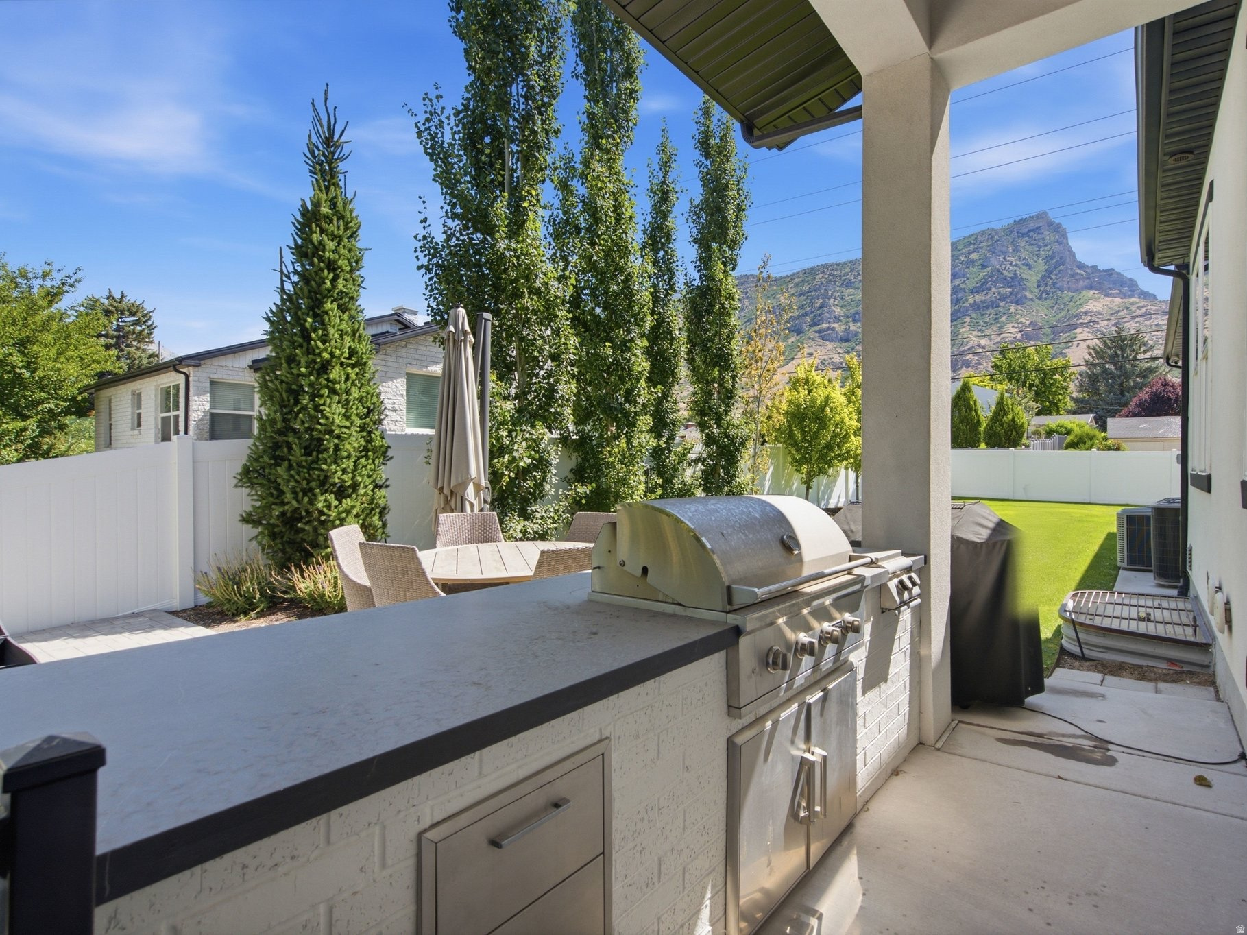 DAVIS - Residential