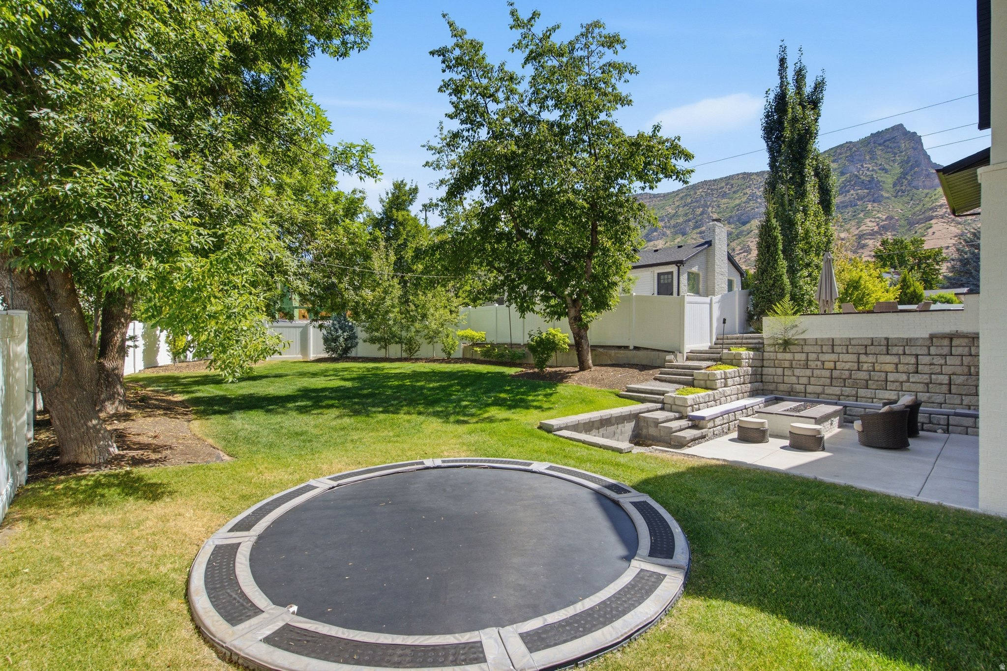 DAVIS - Residential