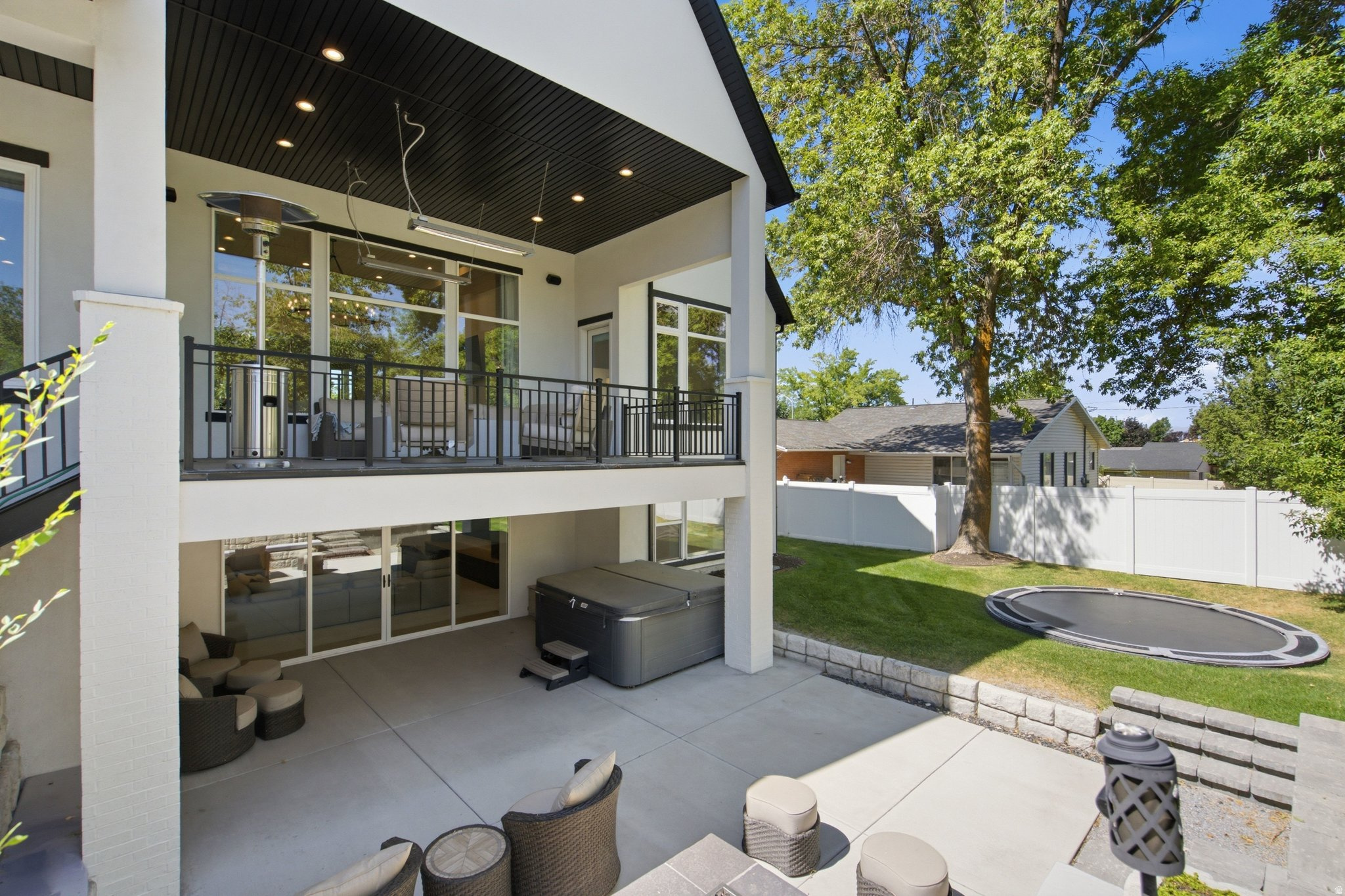DAVIS - Residential