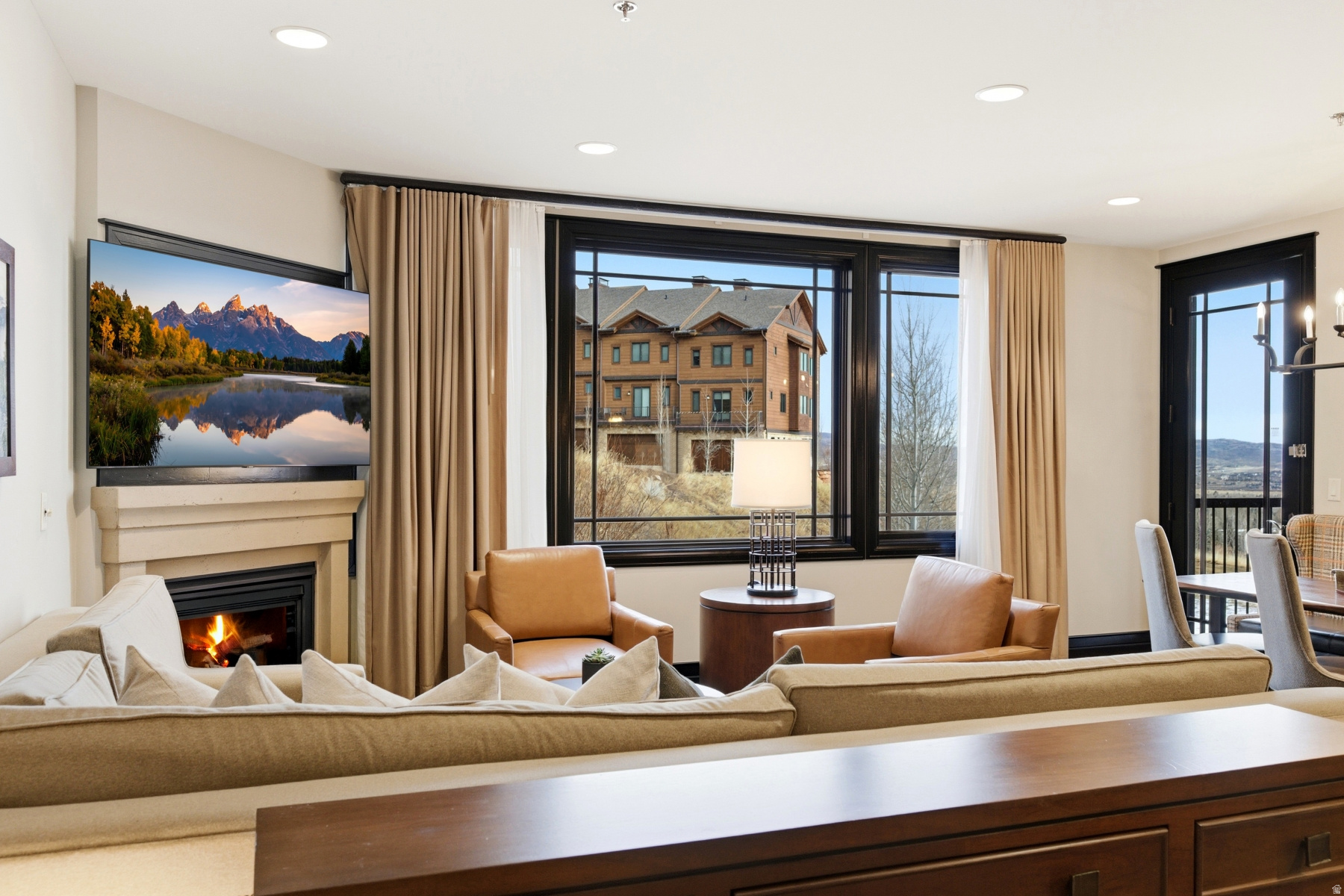 WALDORF ASTORIA - Residential