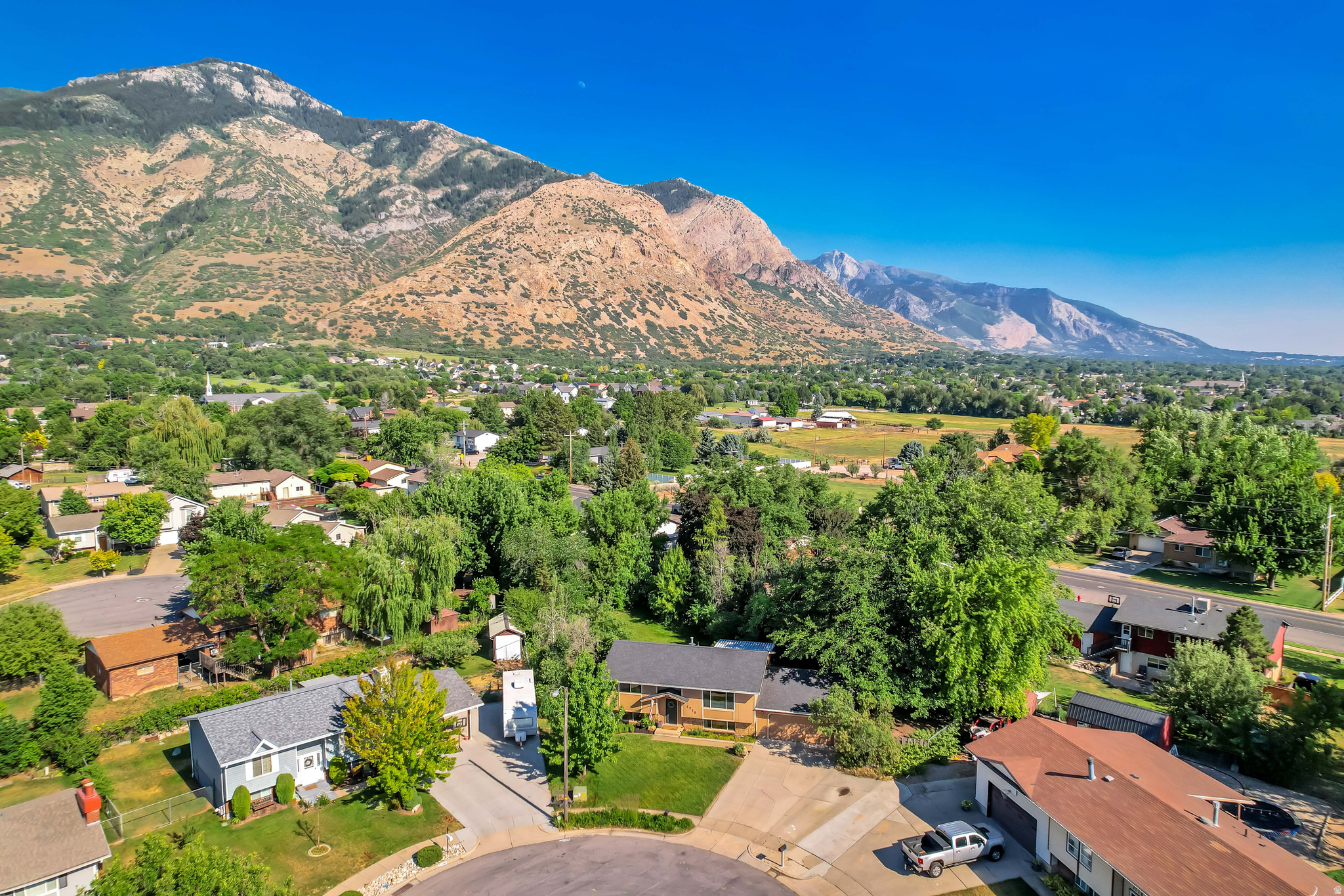 GREEN ACRES ESTATES - Residential