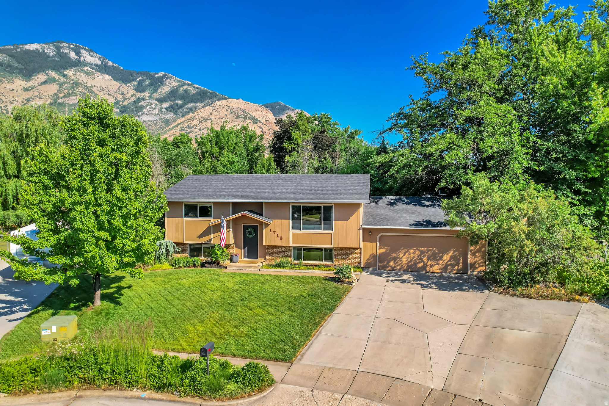 GREEN ACRES ESTATES - Residential