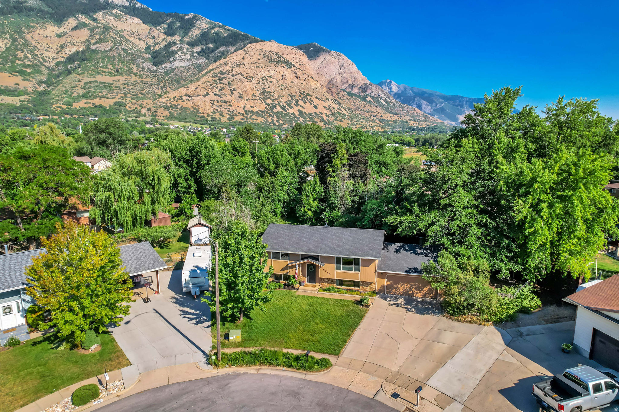 GREEN ACRES ESTATES - Residential