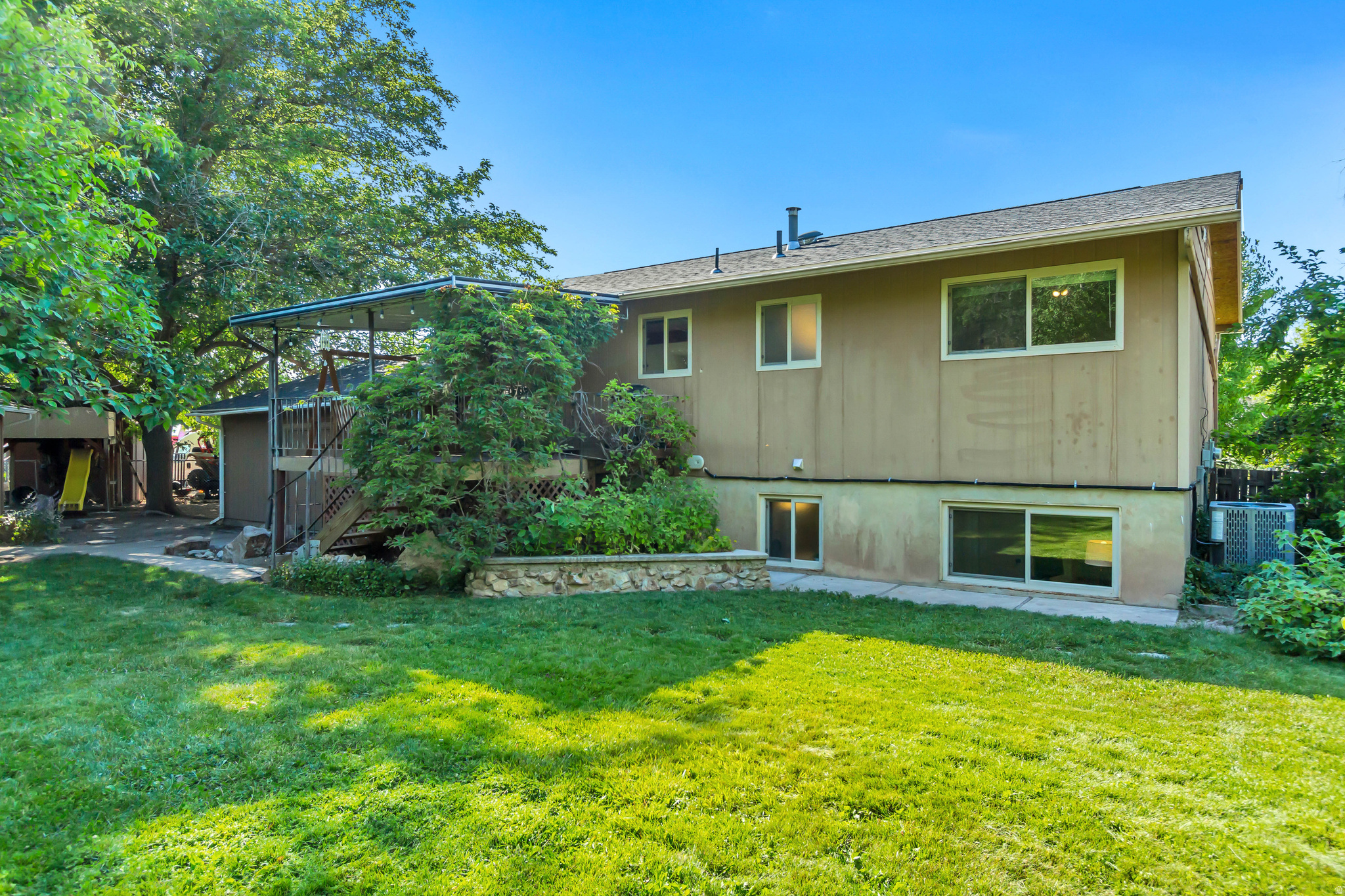 GREEN ACRES ESTATES - Residential