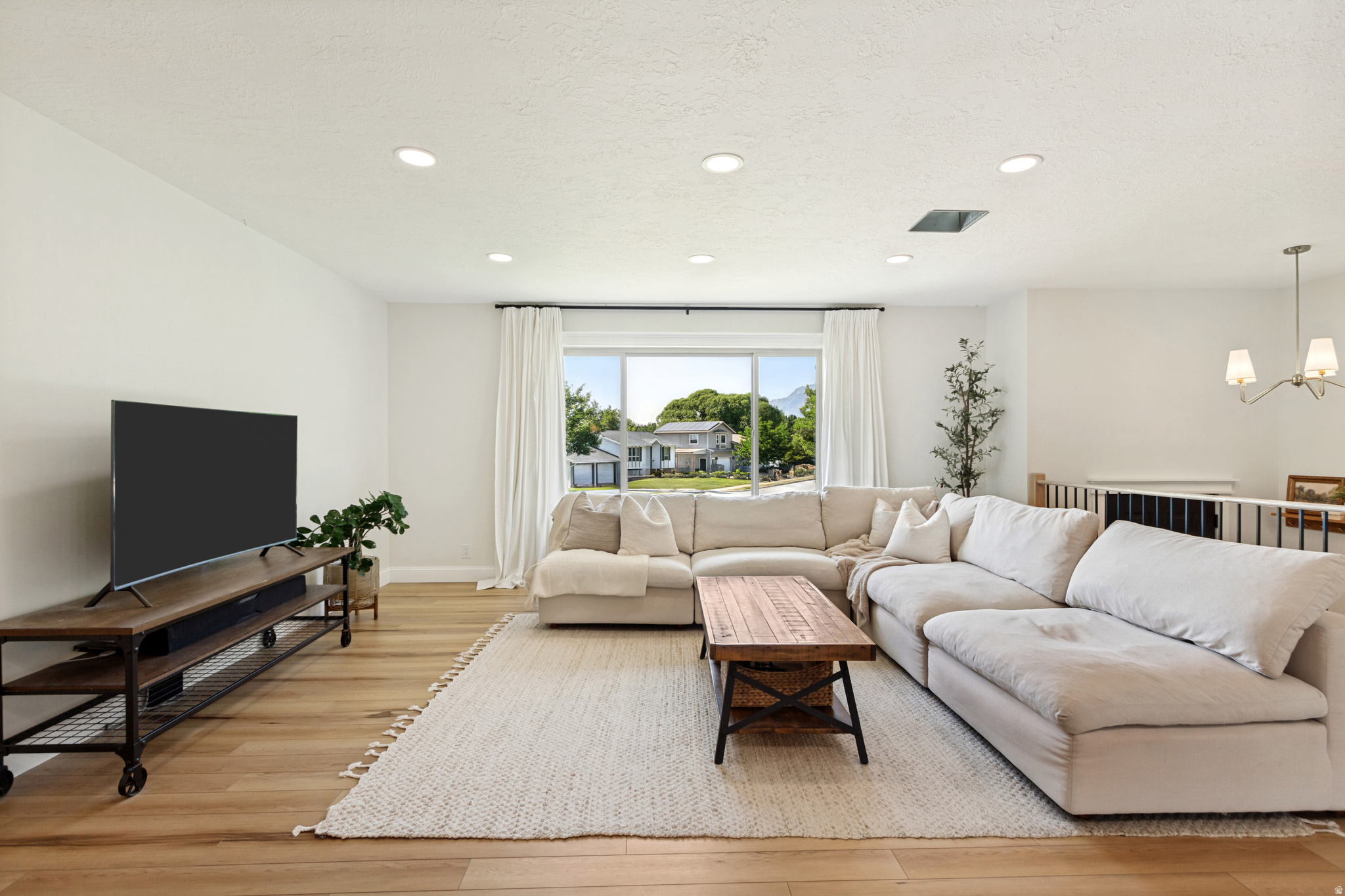 GREEN ACRES ESTATES - Residential