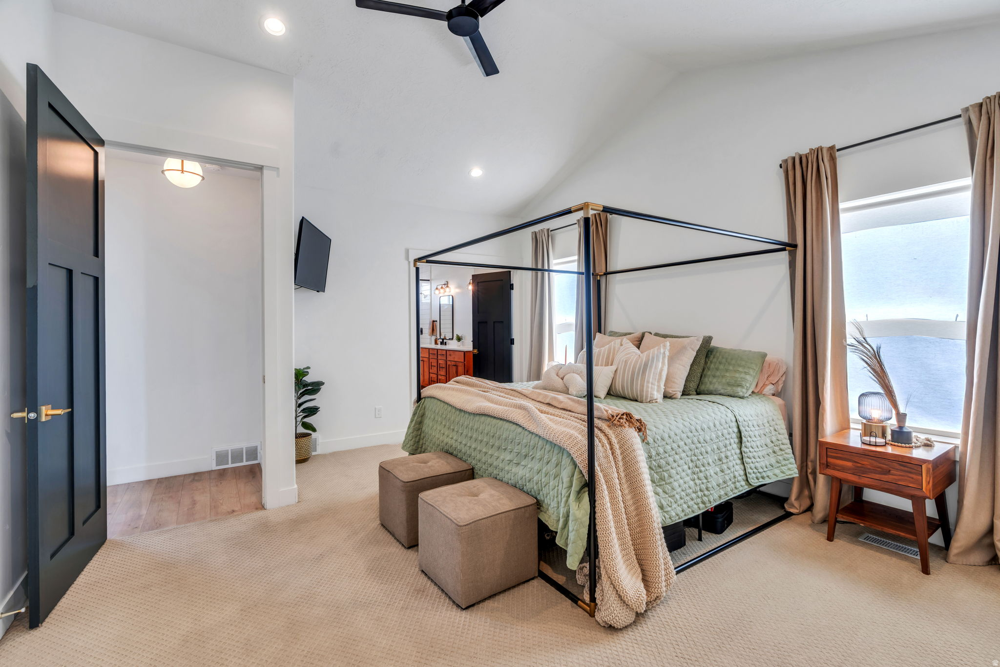JAMES BAY AT WATERS EDGE - Residential