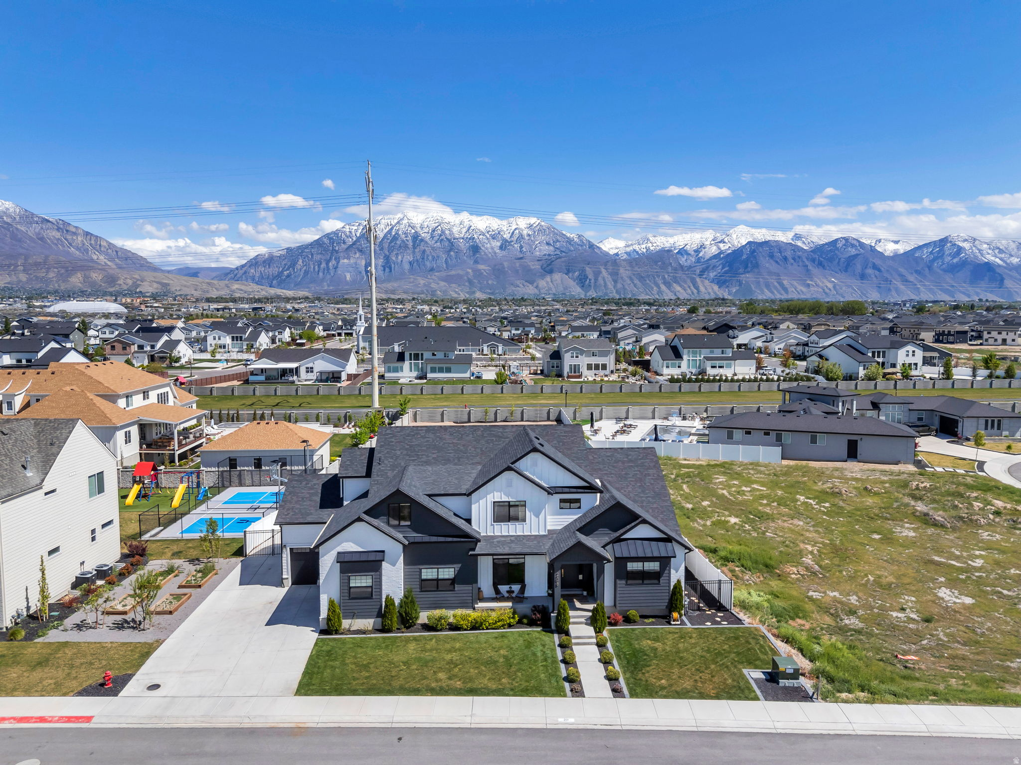 JAMES BAY AT WATERS EDGE - Residential