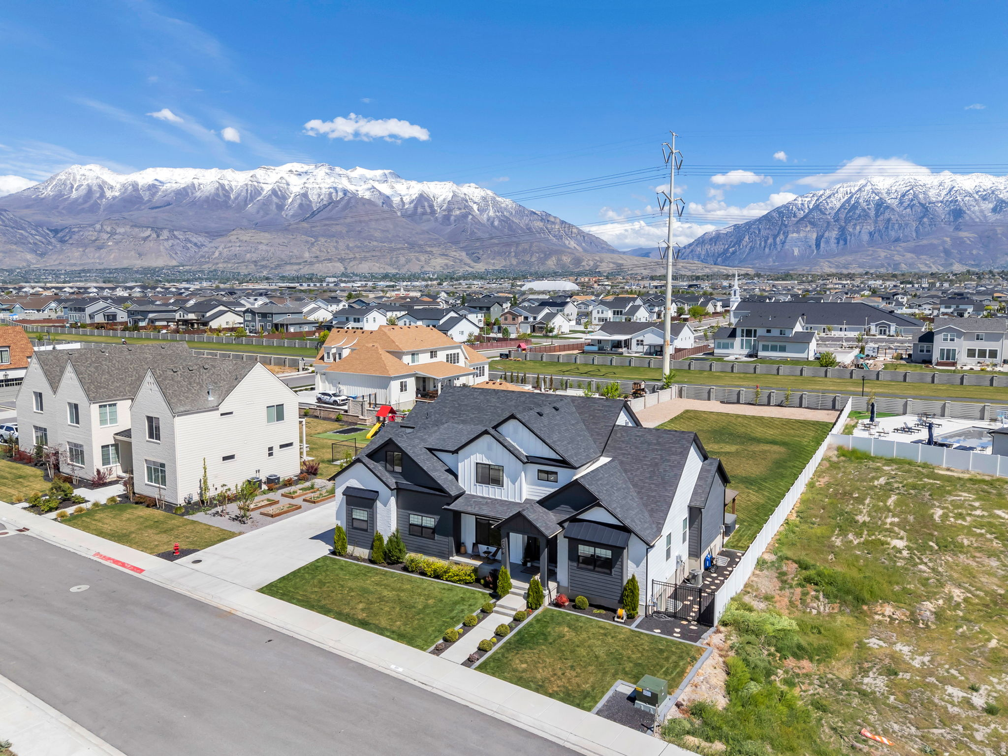 JAMES BAY AT WATERS EDGE - Residential
