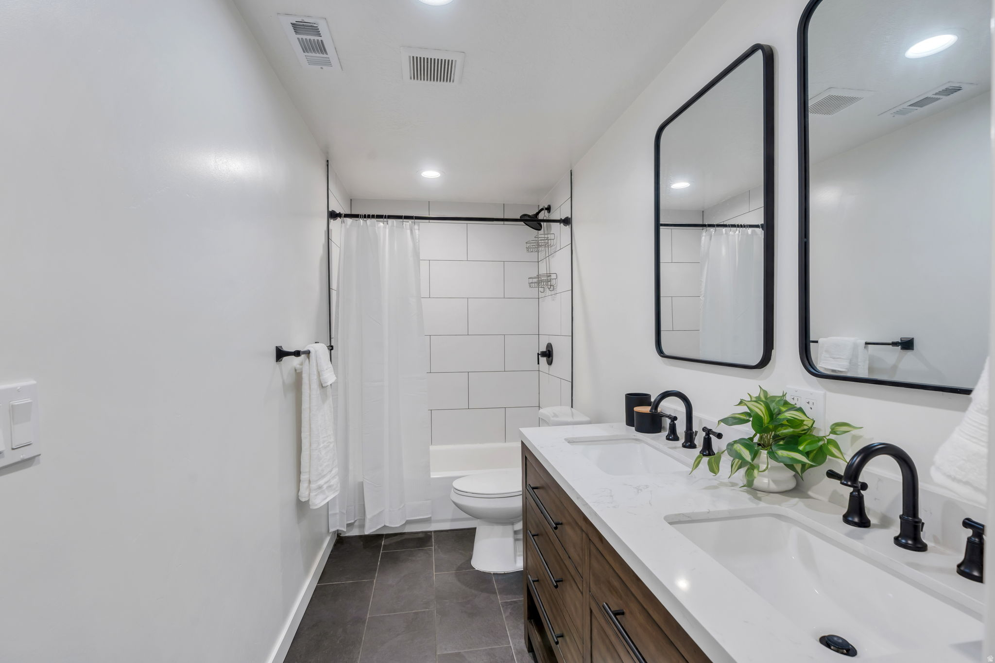JAMES BAY AT WATERS EDGE - Residential