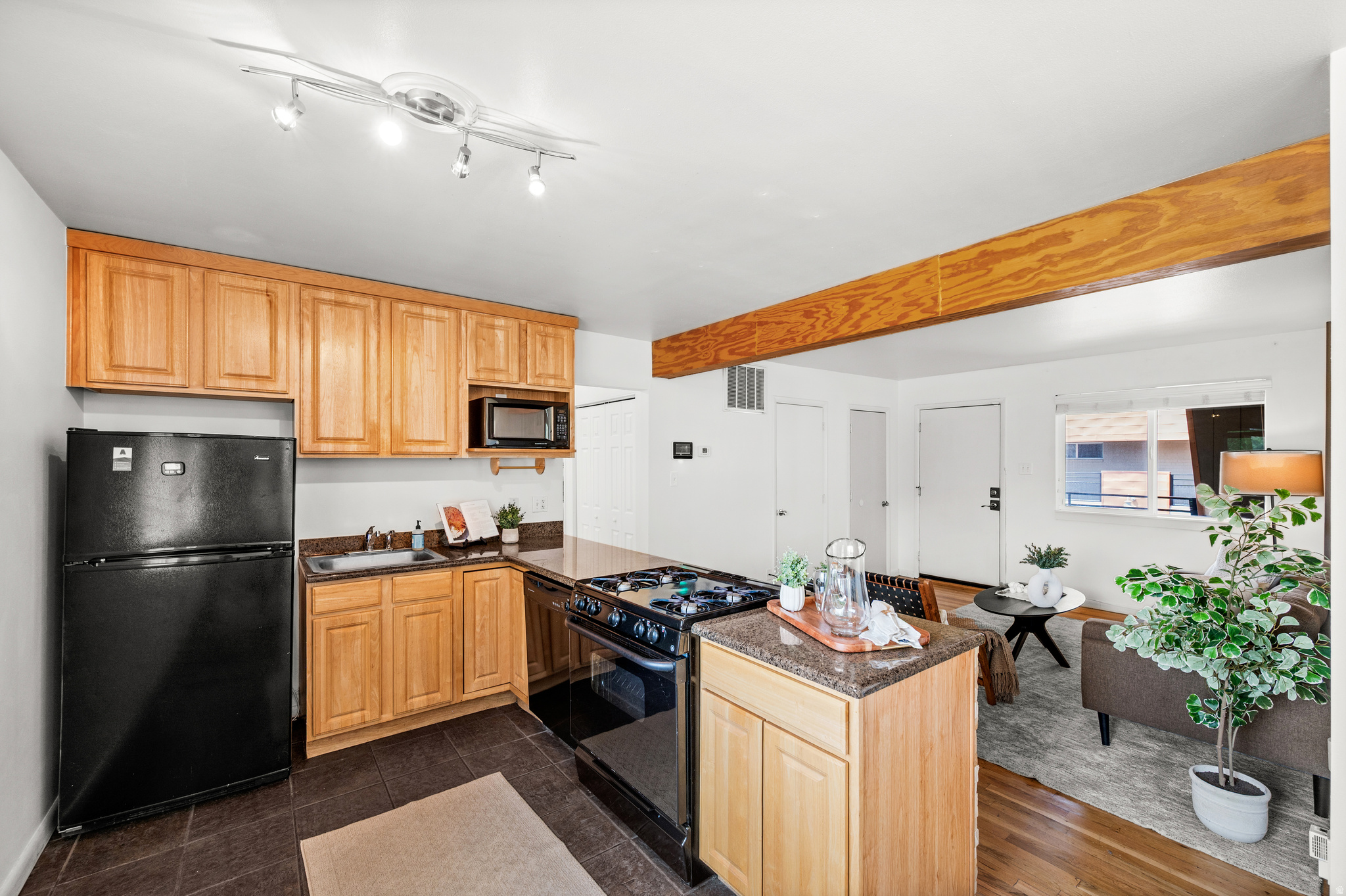 MARMALADE SQUARE CONDO - Residential
