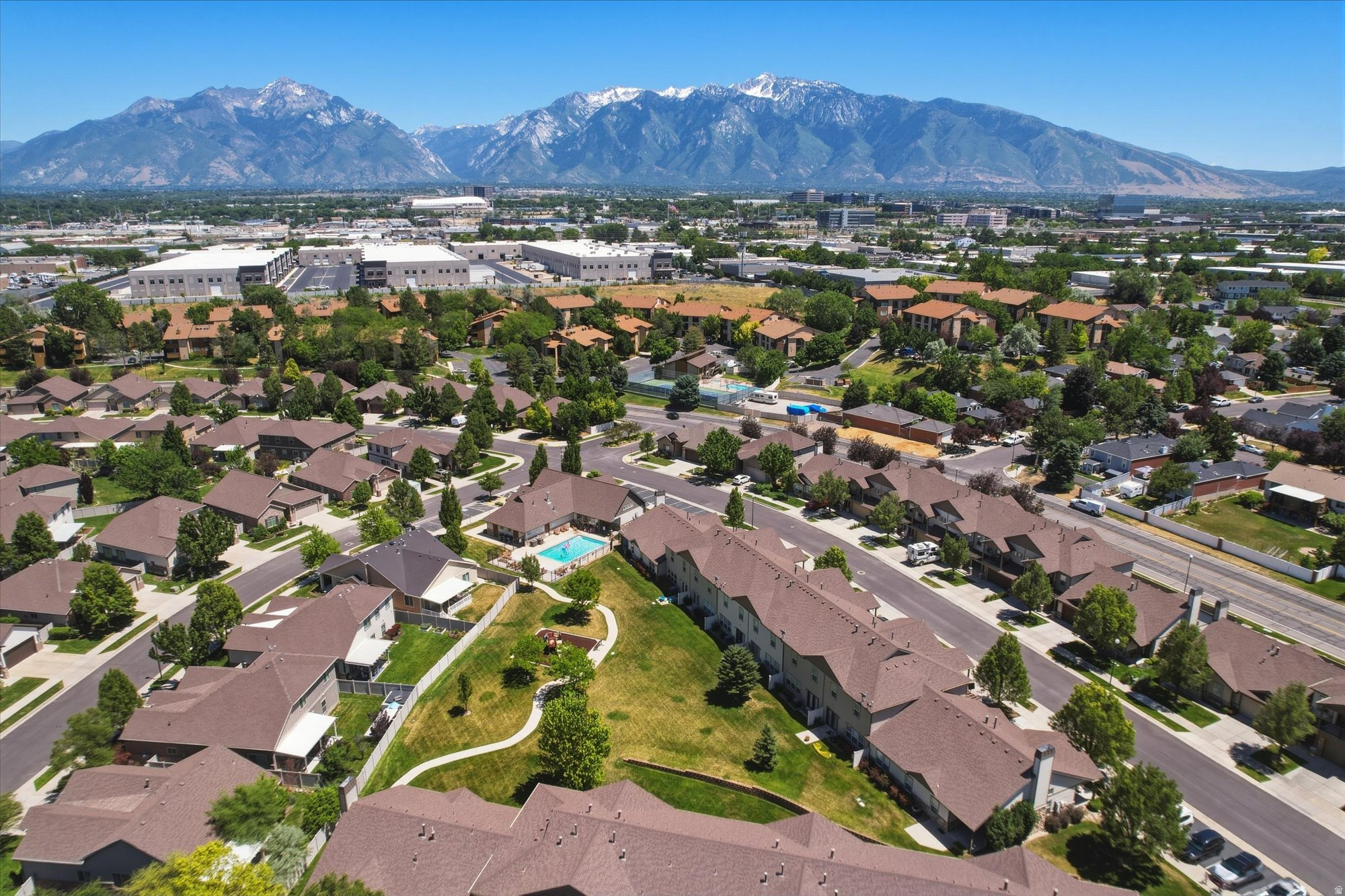 GABLES & VILLAS AT RIVER OAKS - Residential