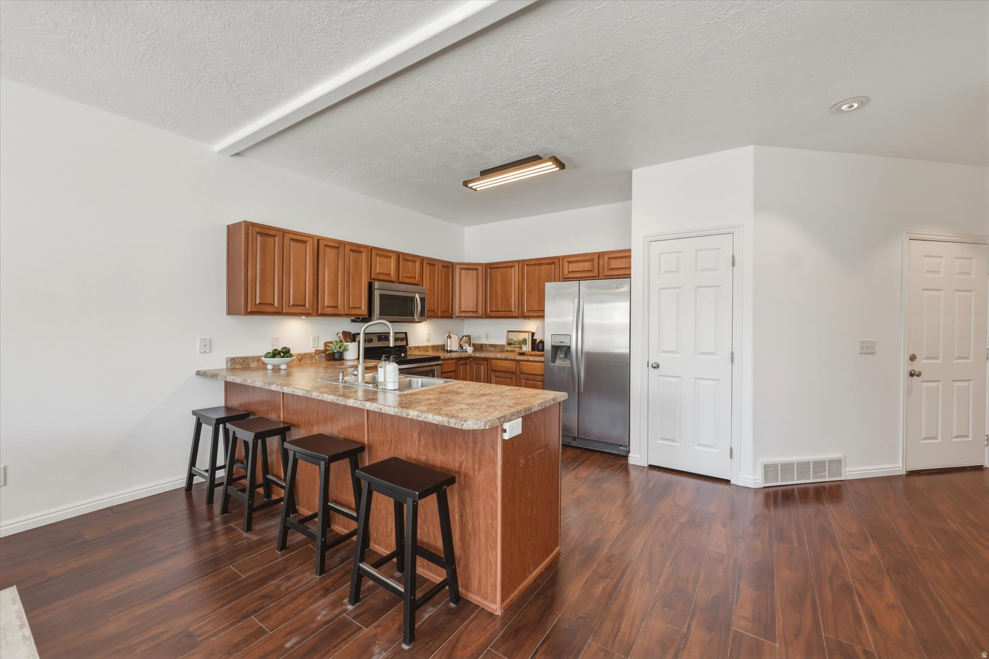 GABLES & VILLAS AT RIVER OAKS - Residential