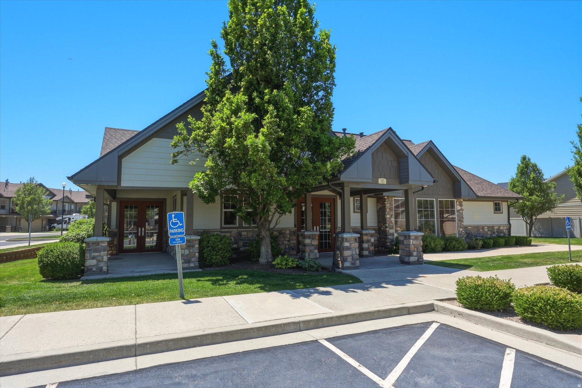 GABLES & VILLAS AT RIVER OAKS - Residential