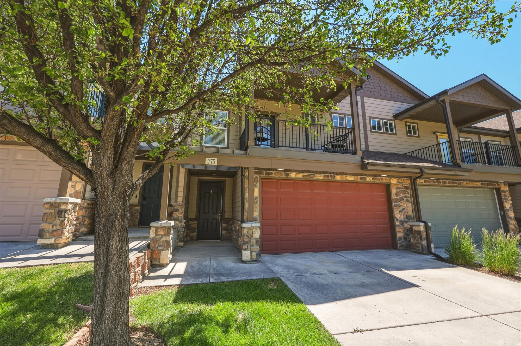 GABLES & VILLAS AT RIVER OAKS - Residential