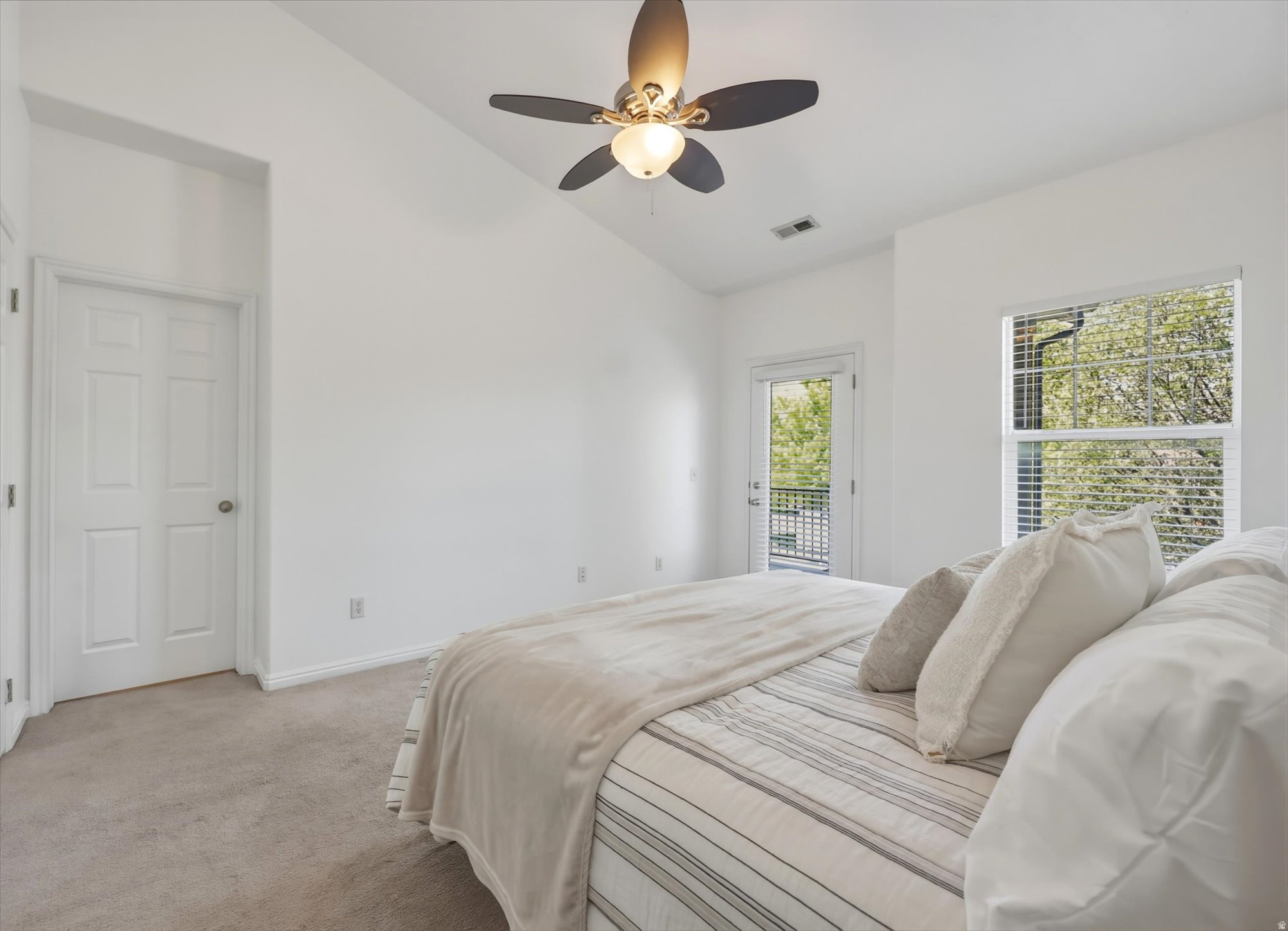 GABLES & VILLAS AT RIVER OAKS - Residential