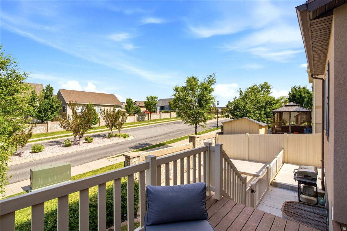 SUNSET HILLS - Residential