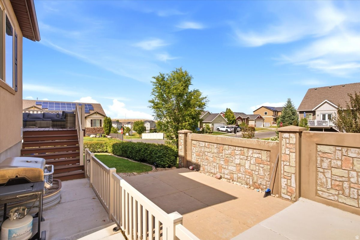 SUNSET HILLS - Residential