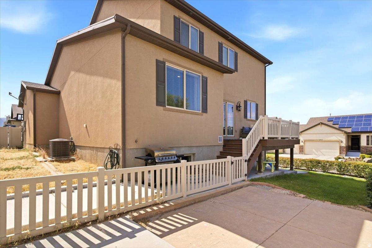 SUNSET HILLS - Residential