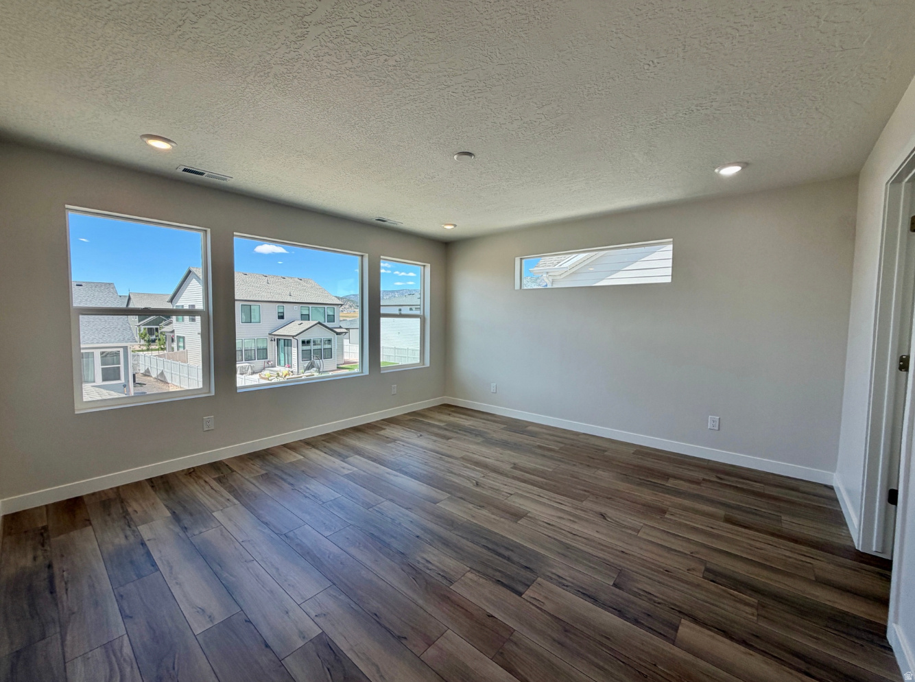 FIREFLY - Residential