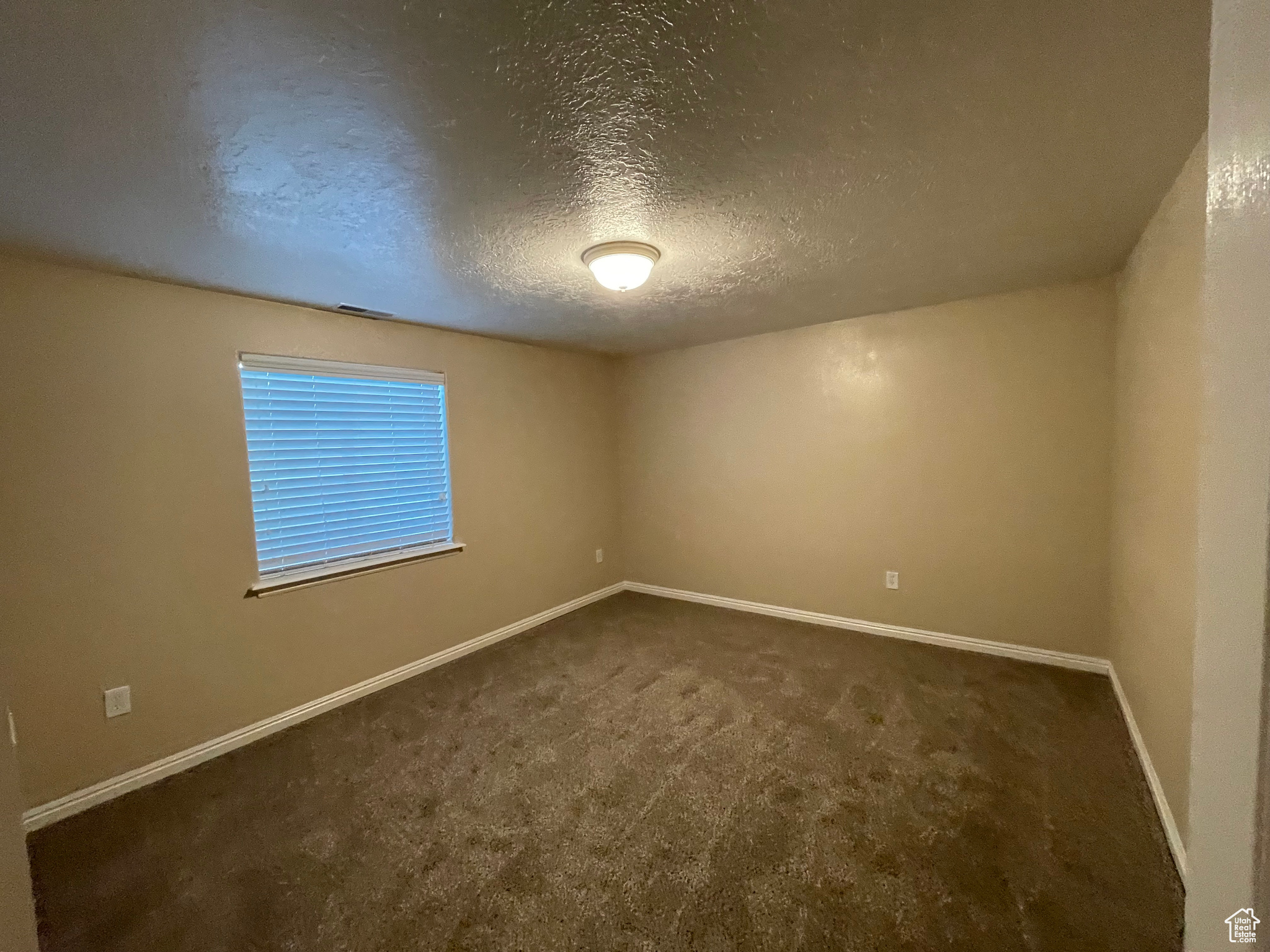 THUNDER CANYON ESTATES - Residential