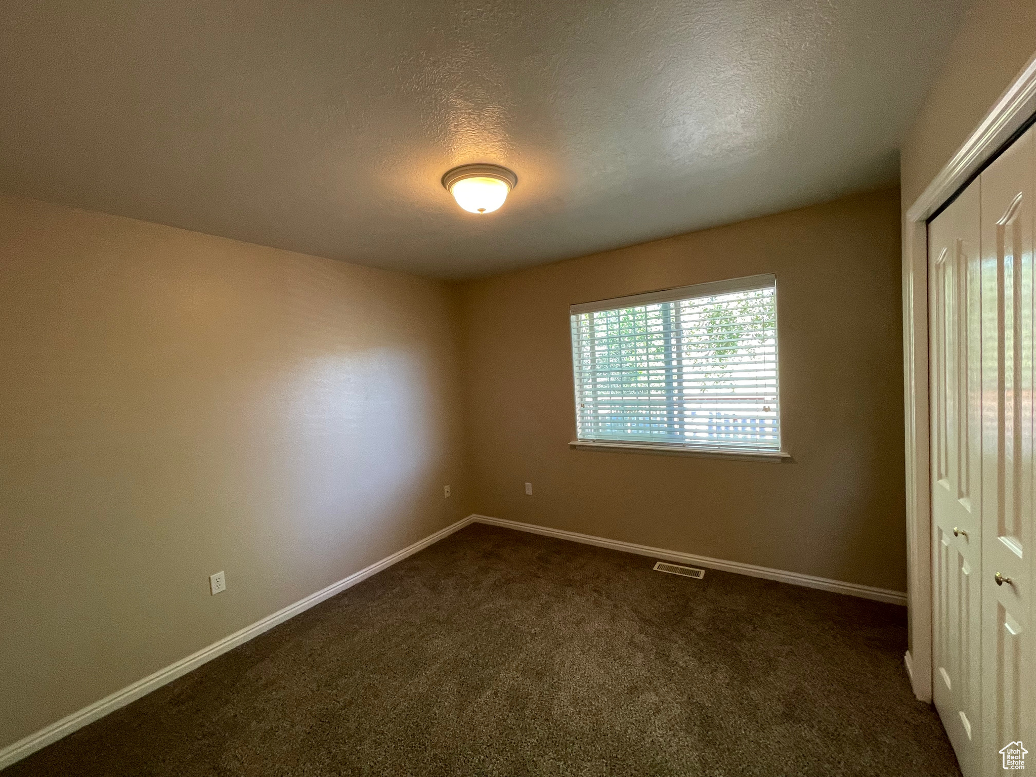 THUNDER CANYON ESTATES - Residential
