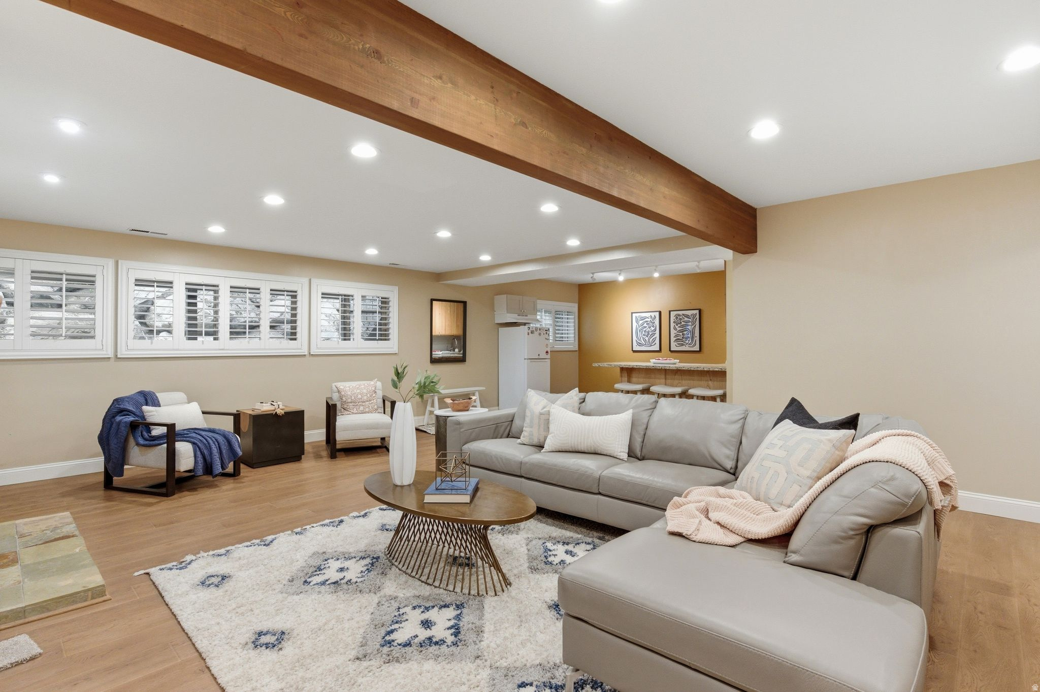 COVE POINT - Residential